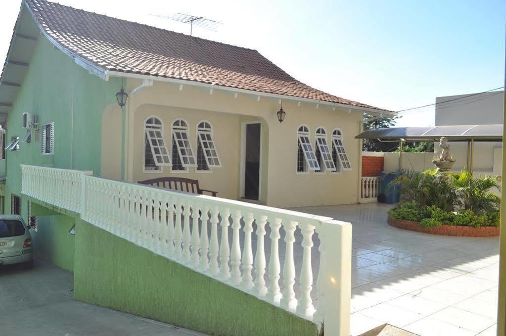 Iguassu Guest House Foz do Iguacu Exterior photo